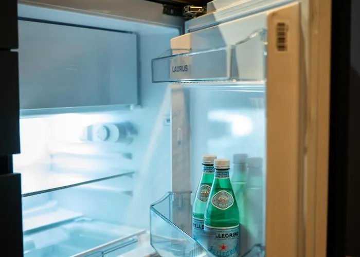 Llr Design - Satin Mood Im Zentrum Von Κόμπλεντς